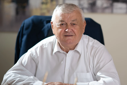 "Bez dobrih radnika nema uspjeha" Vlasnik firme za godišnjicu zaposlenima POKLONIO AUTOMOBILE