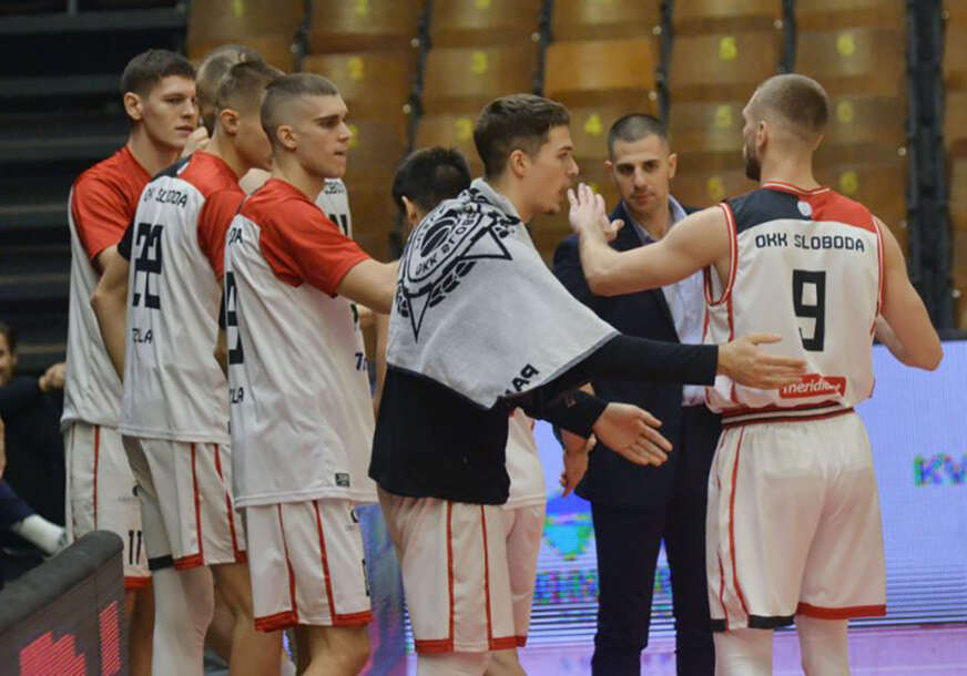 košarkaši tuzlanskog OKK Sloboda