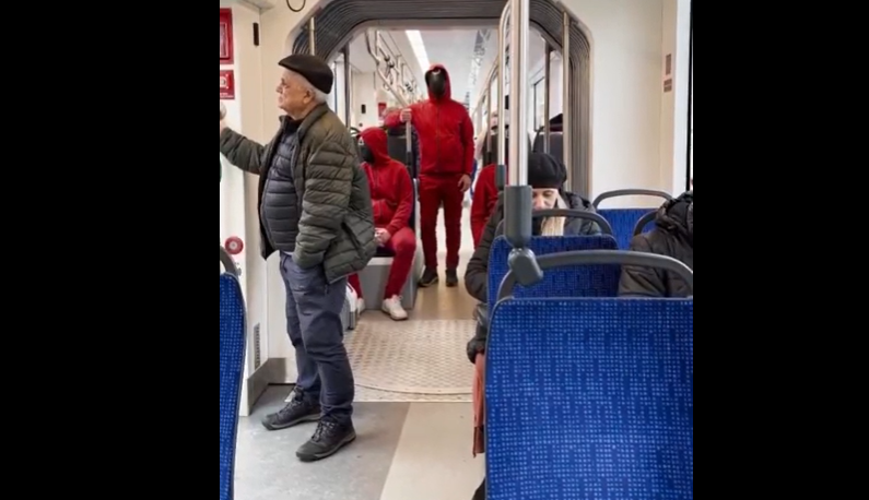 Ovo se NE VIĐA svaki dan: Sarajevskim tramvajem provozale se 3 osobe u kostimima popularne serije "Skvid Gejm"
