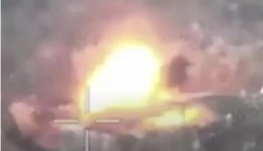 (VIDEO) STRADALI RUSKI VOJNICI Ukrajinci artiljerijom žestoko udarili po Rusima, objavljen zastrašujući snimak bitke