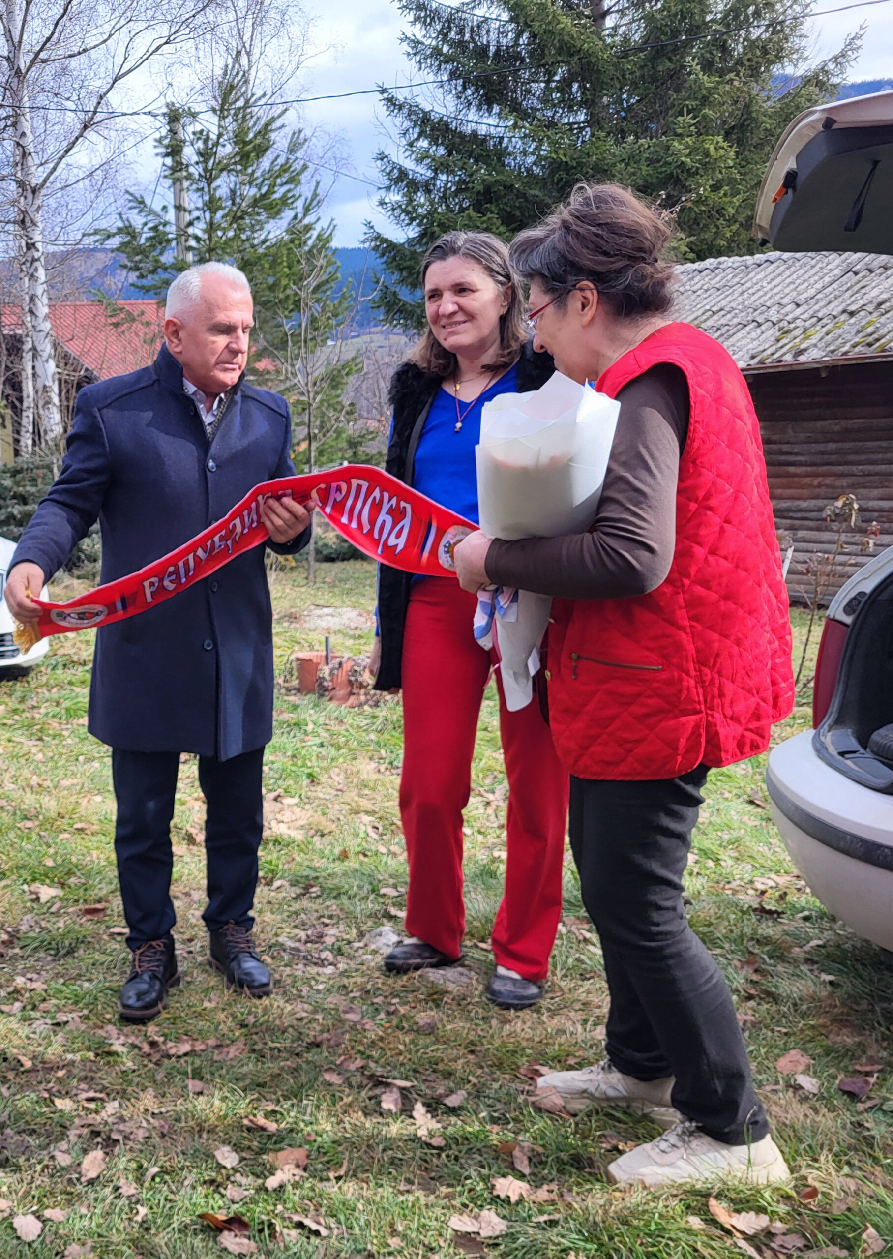 uručivanje pomoći porodici Aleksandra Šarančića