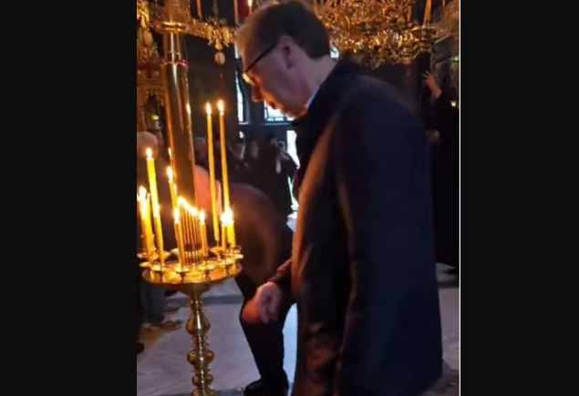 Aleksandar Vučić za Božić na Hilandaru