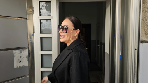 (FOTO) ODUŠEVILA STAJLINGOM Ceca zablistala na snimanju "Zvezda Granda", pojavila se u opuštenom, ali prelijepom izdanju