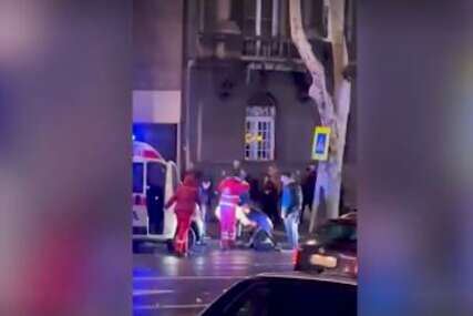 (VIDEO) BMW NALETIO NA PJEŠAKA Muškarac zadobio teške tjelesne povrede