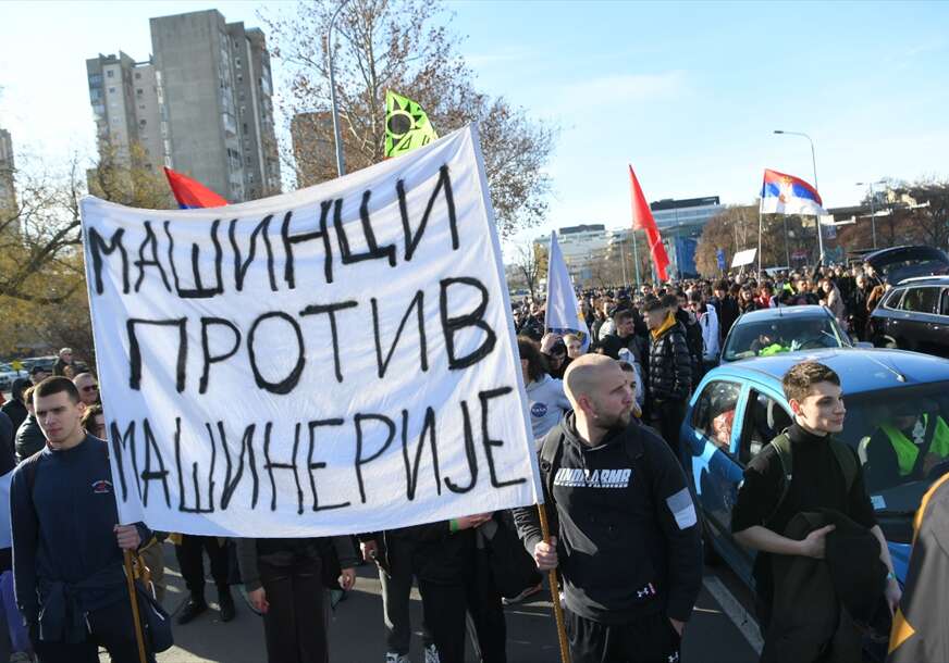 "S ljubomorom ih gledam, rado bih tako nešto vidio i u rodnom gradu" Legendarni hrvatski režiser o studentskim protestima u Srbiji