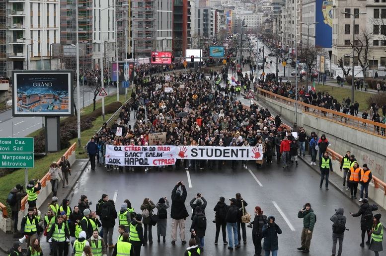 Studenti blokirali Mostarsku petlju u Beogradu