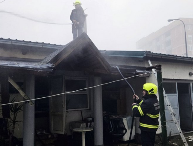 EKSPLOZIJA U BRATUNCU Požar buknuo u ugostiteljskom objektu, 2 RADNICE POVRIJEĐENE