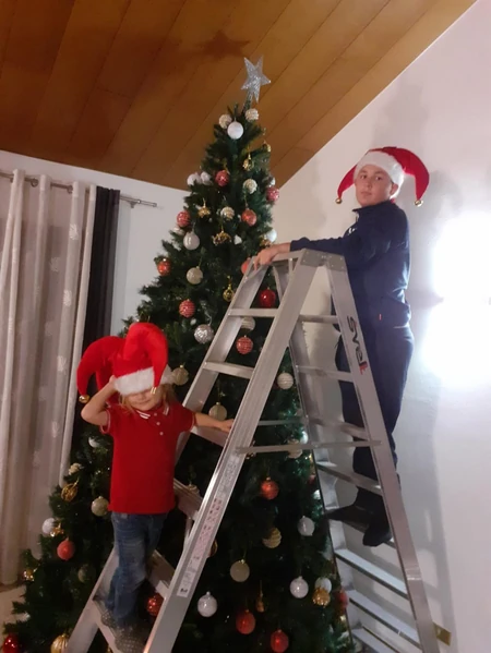 FOTO: USTUPLJENE FOTOGRAFIJE
