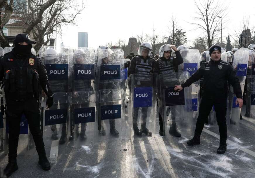 Turska policija