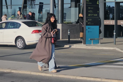 (FOTO) "BILO JE 10 LJUDI NA NASTUPU, PLAKALA SAM" Poznata pjevačica iskreno progovorila o neprijatnom iskustvu