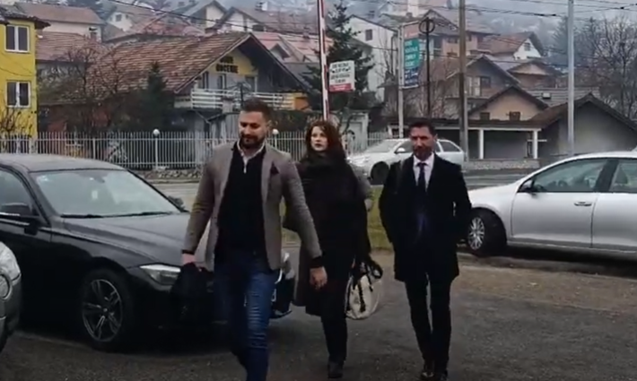 (VIDEO) Zloupotreba položaja u predmetu "Respiratori": Fikret Hodžić stigao u Sud BiH, nastavlja se suđenje