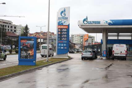 "I gnjavaža i blamaža": Vozači OPREZ, na ovim benzinskim pumpama primaju samo keš