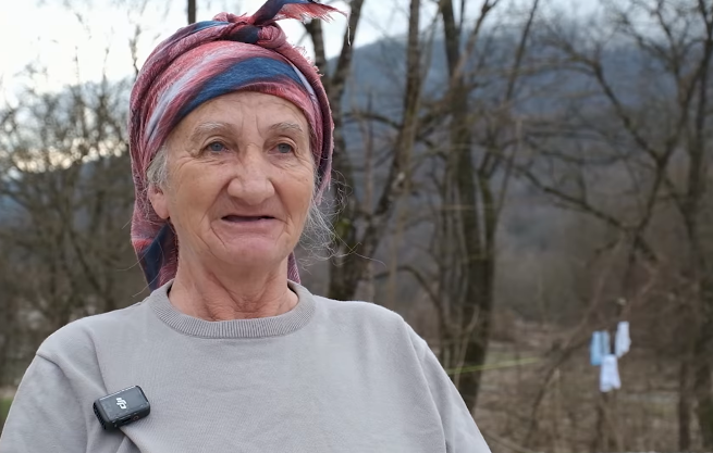 (VIDEO) "U nekoliko minuta ju je ODNIJELA VODA" Munira i Nezir OSTALI SU BEZ KUĆE tokom poplava, a ovako je reagovala kad je saznala da će DOBITI NOVU