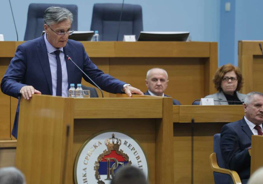 Siniša Karan na posebnoj sjednici Narodne skupštine RS