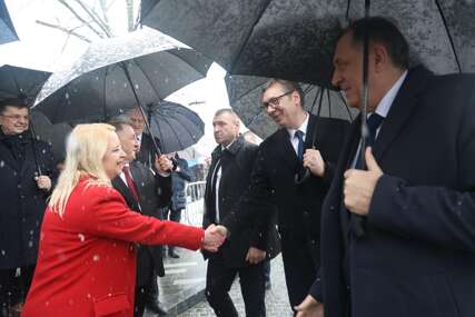 (FOTO) Vučić na otvaranju novog objekta Instituta "Dr Miroslav Zotović" "Srpska može da računa na Srbiju i na pomoć u zdravstvu"