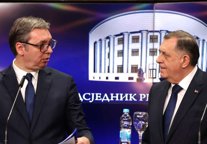 aleksandar vučić i milorad dodik 