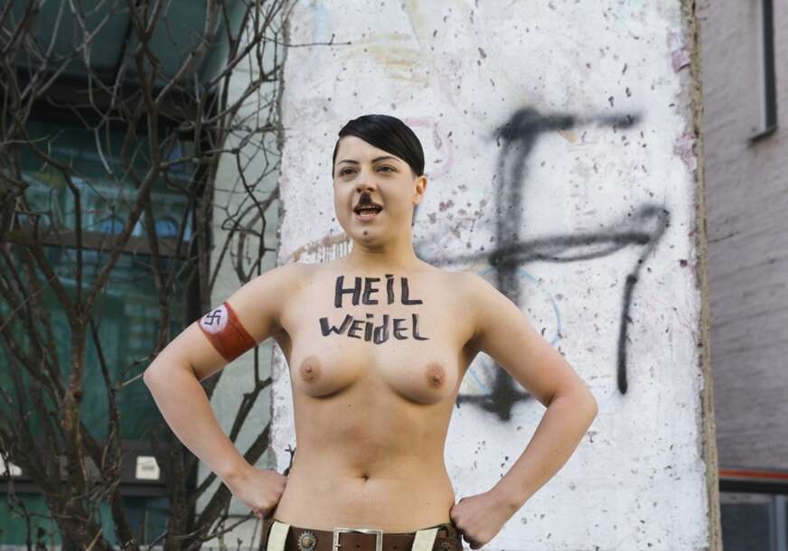Femen protiv Alis Vajdel