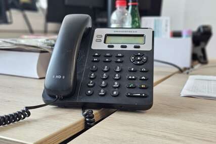 Odlaze u zaborav: Nekad su bili u svakom domu, a danas malo ko ima fiksni telefon