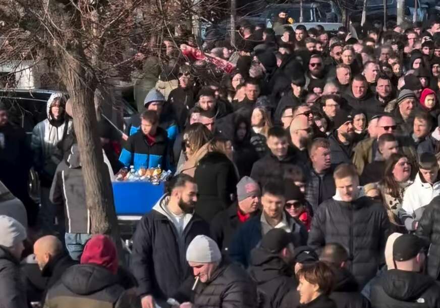 (VIDEO) Grobari pristižu na Marakanu: Spektakularan korteo navijača pred 175. vječiti derbi