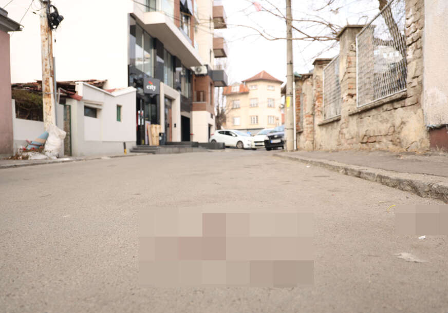 (FOTO) "Polako, udarićeš me" Stanari ulice u kojoj je NASMRT IZBODEN muškarac tvrde da je stravičnom zločinu prethodila svađa u saobraćaju