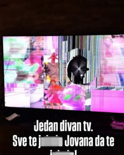 Rijaliti učesnica slomila TV u svom stanu