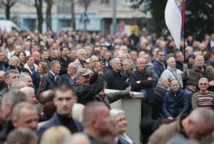 Miting podrške Miloradu Dodiku