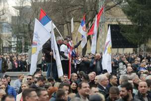Miting podrške Miloradu Dodiku