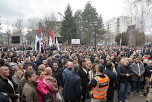 Miting podrške Miloradu Dodiku