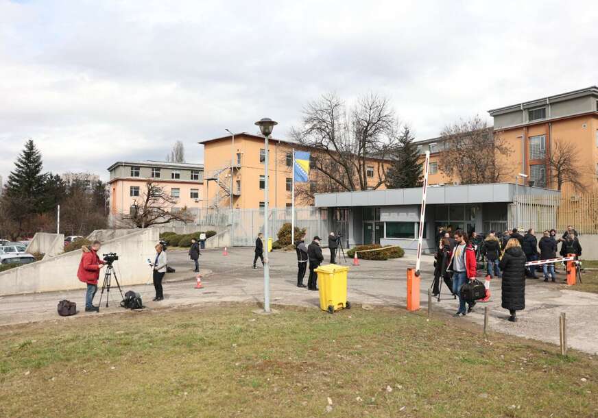 Godinu dana zatvora: Službenica Tužilaštva BiH priznala krivicu za krađu 17.000 maraka