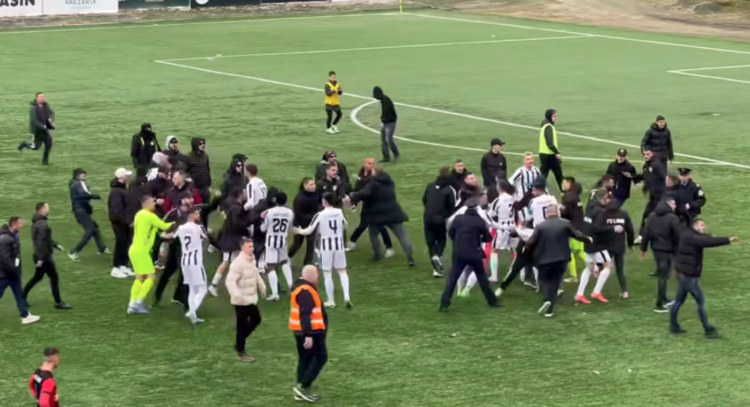 (VIDEO) Tuča navijača u Prizrenu: Policija morala intervenisati, bilo  i povrijeđenih