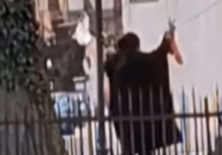 (VIDEO) Hitno UHAPŠENA nakon snimka: Marijana došla na Vlaško groblje, pa počela da izvodi JEZIVE RITUALE