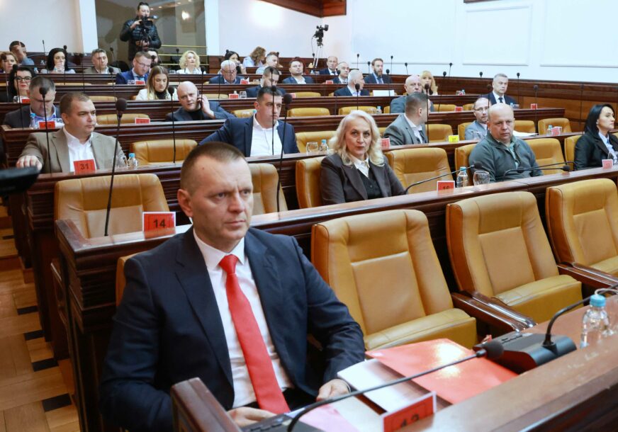 HIT DANA Dragan Lukač