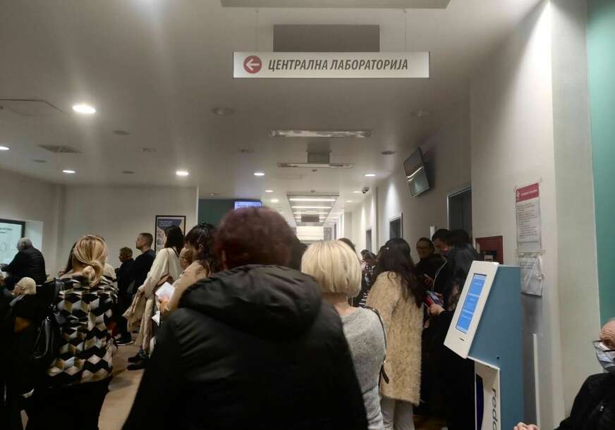 (VIDEO, FOTO) Krkljanac u laboratoriji UKC na Paprikovcu: I teški bolesnici dođu zorom, čekaju satima, pa odu kući neobavljena posla
