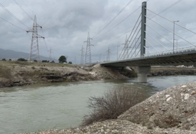 SKOČILA SA MOSTA Iz rijeke Morače izvučeno tijelo ženske osobe
