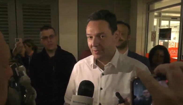 (FOTO) Nema zdravstvenih problema: Nemanja Šarović iz Urgentnog centra pušten direktno na slobodu
