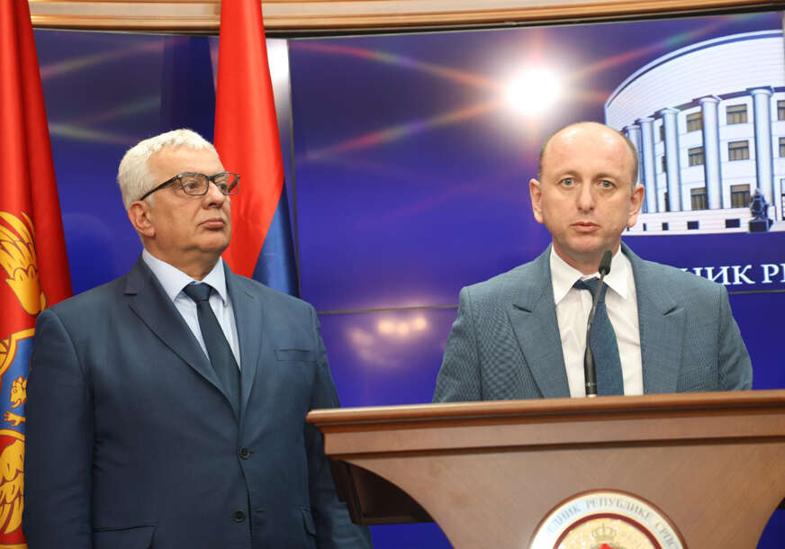 (FOTO) "To je pucanj u Dejtonski sporazum" Mandić i Knežević pružili podršku Dodiku