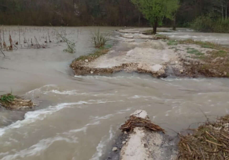 Teška situacija je i u Kozarskoj Dubici: Na snazi mjere obrane od poplava na rijeci Savi