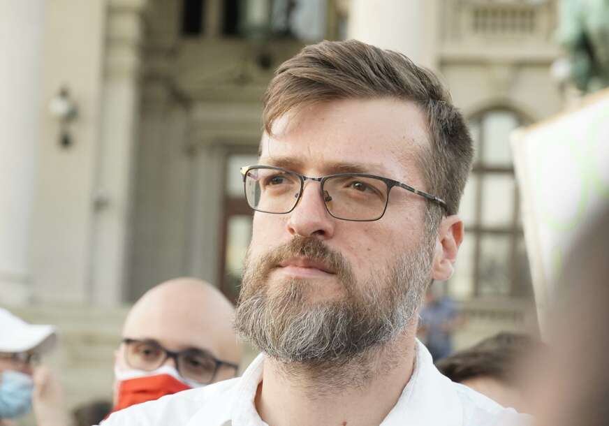 PREDAO SE SRĐAN NOGO Sumnjiči se za pozivanje na UBISTVO PREDSJEDNIKA Srbije i policajaca