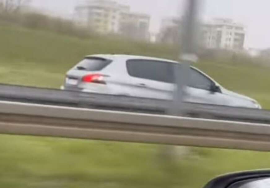 (VIDEO) Užasavajuća scena u Novom Sadu: Vozač iz BiH vozio u KONTRA SMJERU "Poginuće, sviraj mu"