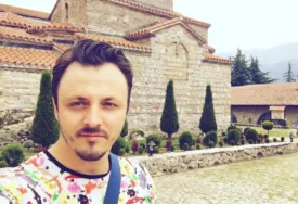 Pjevač o nastradalom kolegi u požaru u Kočanima "Moj prijatelj biće upamćen kao HEROJ, vratio se da spase što više života, a IZGUBIO SVOJ"