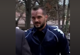 ON PRVI DOLAZI KUĆI Ovo je Darko Stojanov, pacijent koji se vratio sa liječenja poslije STRAVIČNOG POŽARA u Kočanima
