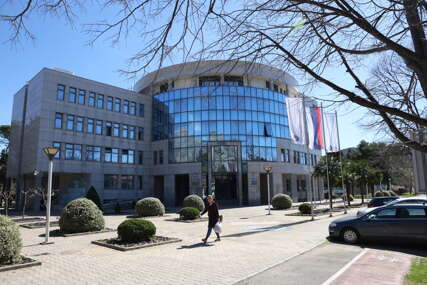 Novac dobili svi radnici: Završena isplata regresa zaposlenim u Elektroprivredi RS