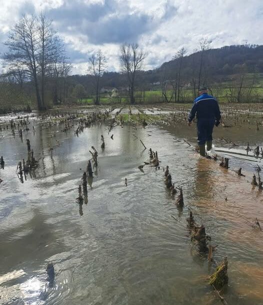 Bronzani Majdan ostao bez vode: Klizište prekinulo vodovodnu cijev