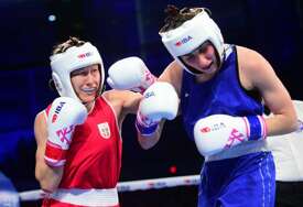 (FOTO) Ispisana istorija srpskog boksa: Srbija već obezbijedila 3 medalje na Svjetskom prvenstvu