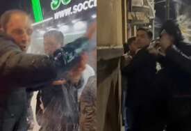 (VIDEO) "Nisam u ovih 13 godina osjećao ovakav bijes" Demonstranti prskali, PSOVALI I GAĐALI JAJIMA gradonačelnika Niša, oglasio se i Vučić