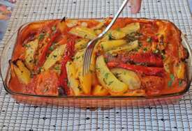 Recept za POSNE PUNJENE PAPRIKE: Specijalitet koji i bez mesa ima raskošan ukus i miriše na bakinu kuhinju