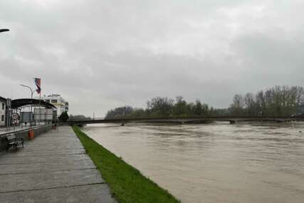 Poplave prijete CIJELOM SLIVU SAVE: Rast vodostaja zbog padavina i naglog topljenja snijega, odbrana od poplava proglašena na više lokacija
