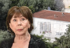(FOTO) SKRIVENA OAZA NA MORU Zavirite u kuću Seke Sablić u šumi, glumica u ovom raju provodi ljeto
