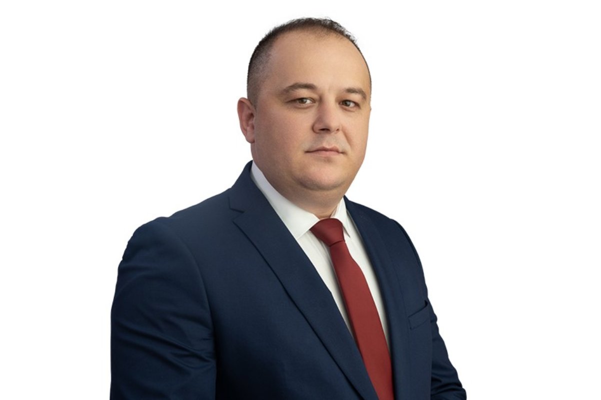 Sinisa Rakita Uhapšena osoba koja je zapalila auto predsjednika Skupštine opštine ...