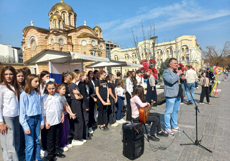 Humanitarni bazar udruženja Romanovi